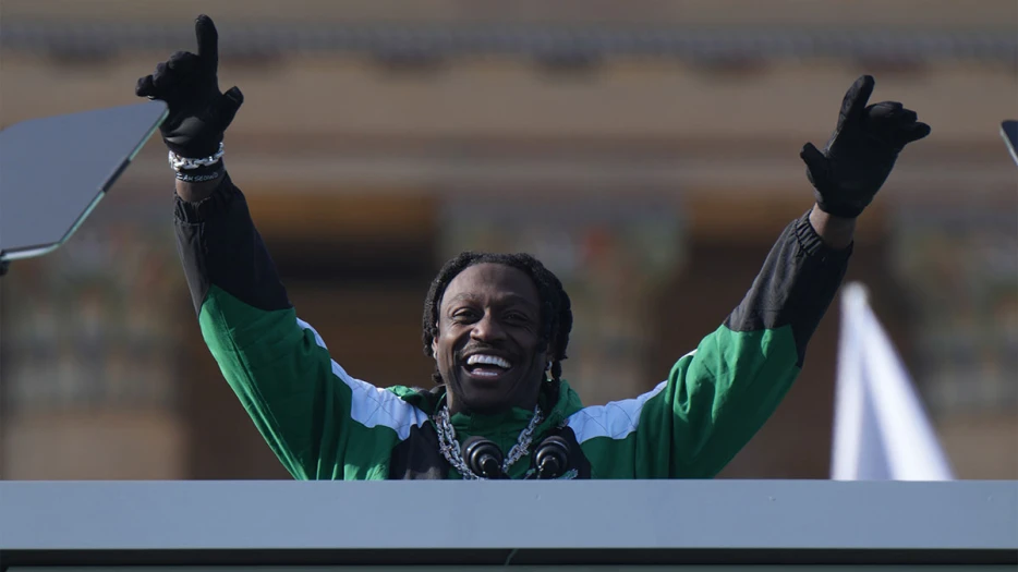 Eagles star A.J. Brown’s marriage proposal features John Legend