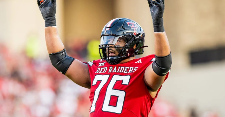Film room: How Rogers brings versatility to offensive line