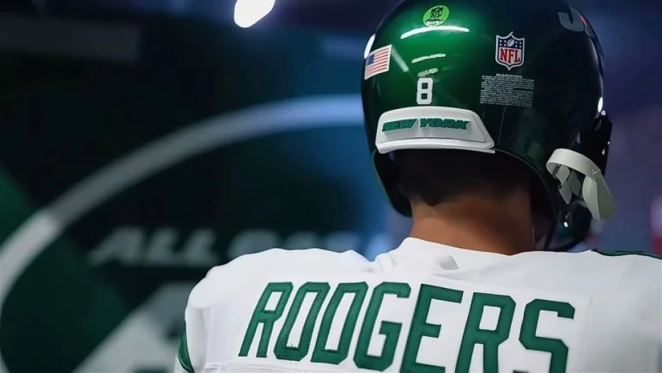 Former QB Sets Exact Deadline Date For Aaron Rodgers