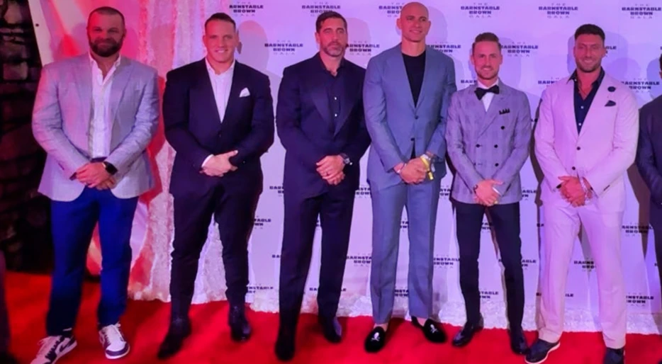 Inside Source Drops Surprising Truth Bombs About Aaron Rodgers’ Private Life After He Was Supposedly Spotted Wearing Wedding Ring