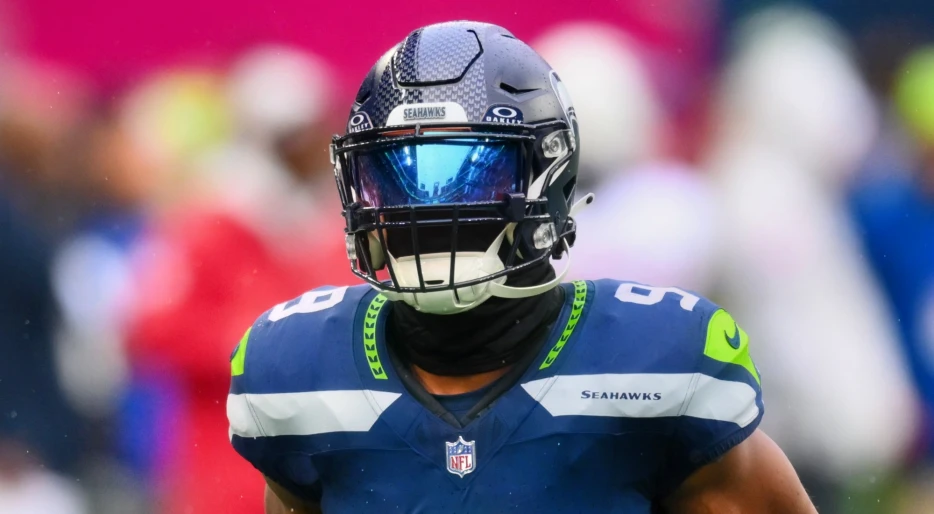 Surprise NFC Team Reportedly Trying To Make Blockbuster Trade For Seahawks Star RB Kenneth Walker III