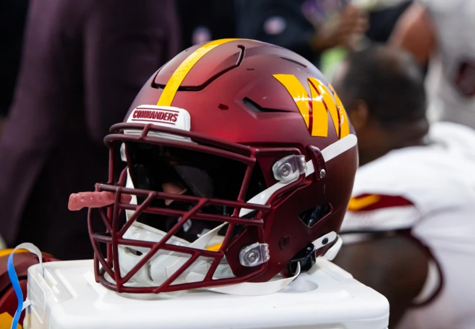 Washington Commanders insider forecasts trade involving Chicago Bears or Tennessee Titans