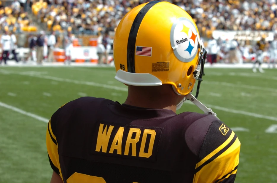 Report: Steelers Set to Debut New Alternate Helmets in 2025