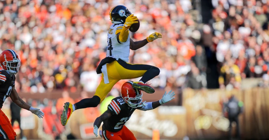 AFC North: Steelers deal away star receiver, trade details show value less than his talent