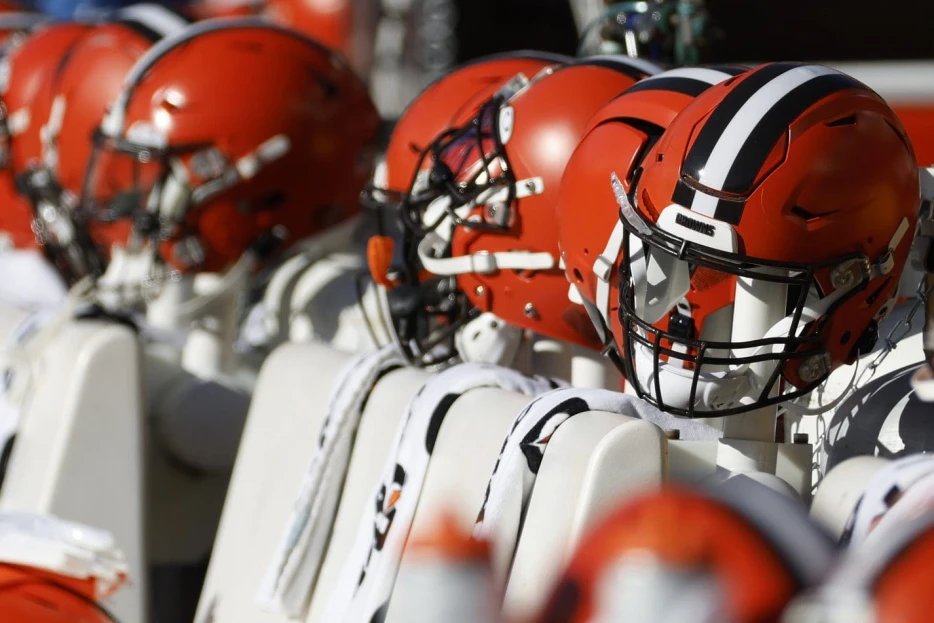 AFC Notes: Malaki Starks, Bengals, Browns QB Competition, Ravens