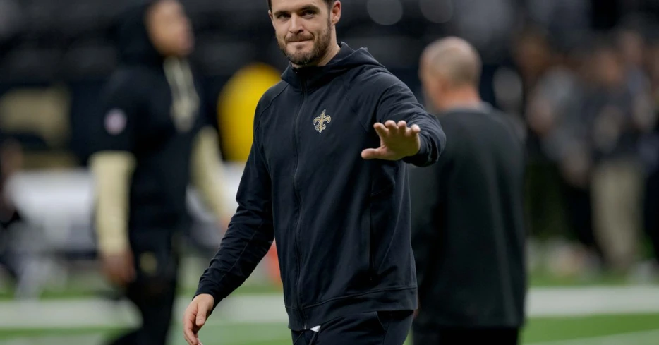Fleur-de-Links, May 7: What's next in the Derek Carr saga?