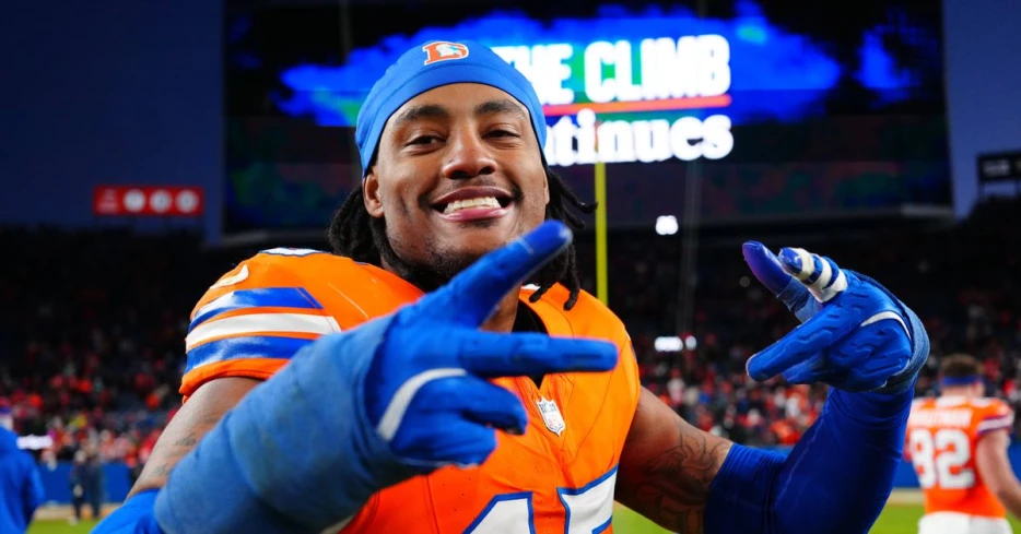 Horse Tracks: Should the Broncos extend Nik Bonitto?