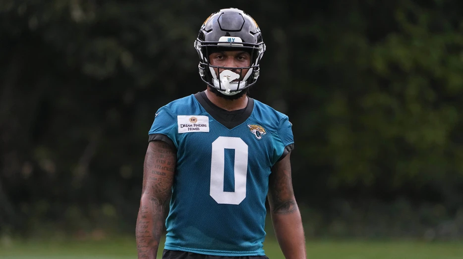 Jaguars surprisingly release Gabe Davis 1 year into $39 million deal