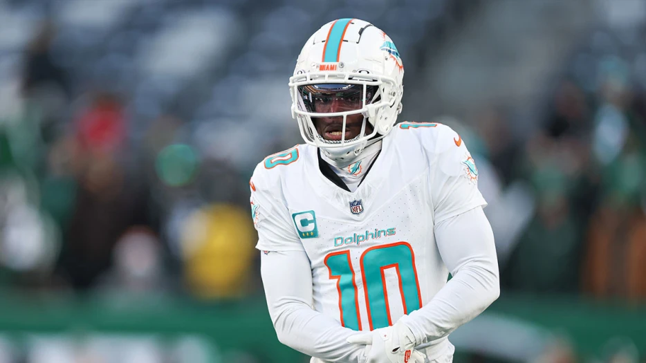 Dolphins’ Tyreek Hill reveals second wrist procedure of offseason