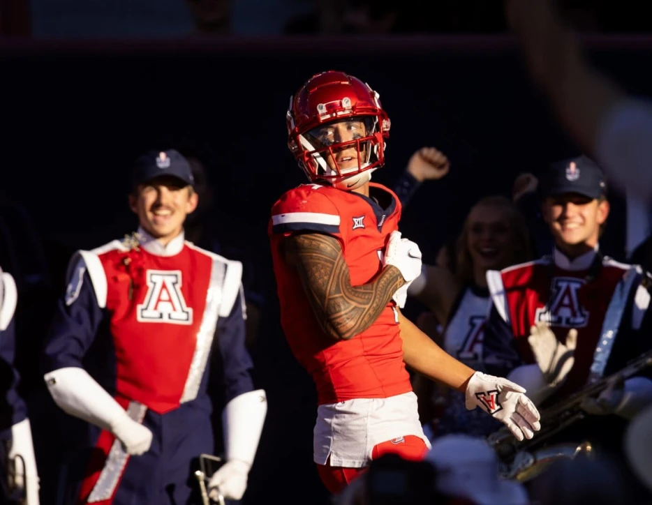 Panthers Sign Six Draft Picks Including First-Round WR Tet McMillan