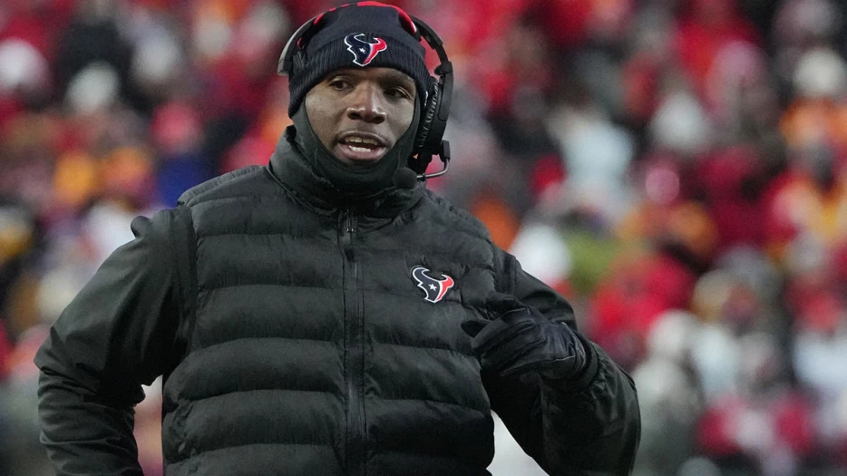 Texans make history with $11.7 million rookie contract
