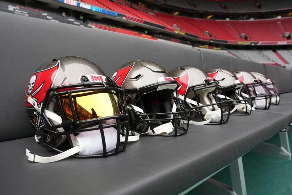 Buccaneers Sign 15 UDFAs