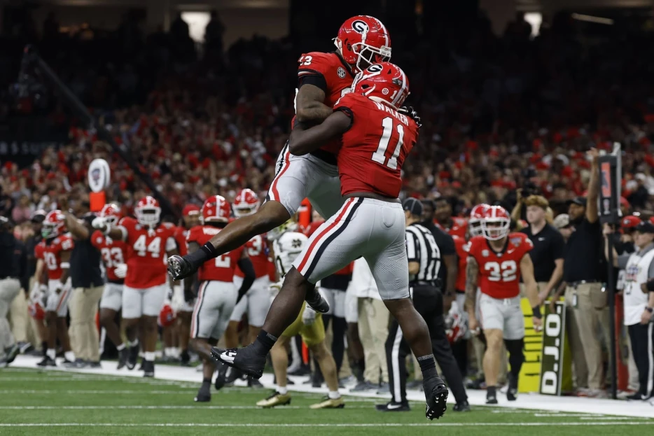 Falcons Sign First-Round OLB Jalon Walker