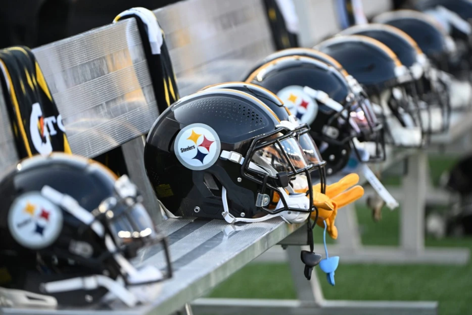 Steelers Sign Two Draft Picks