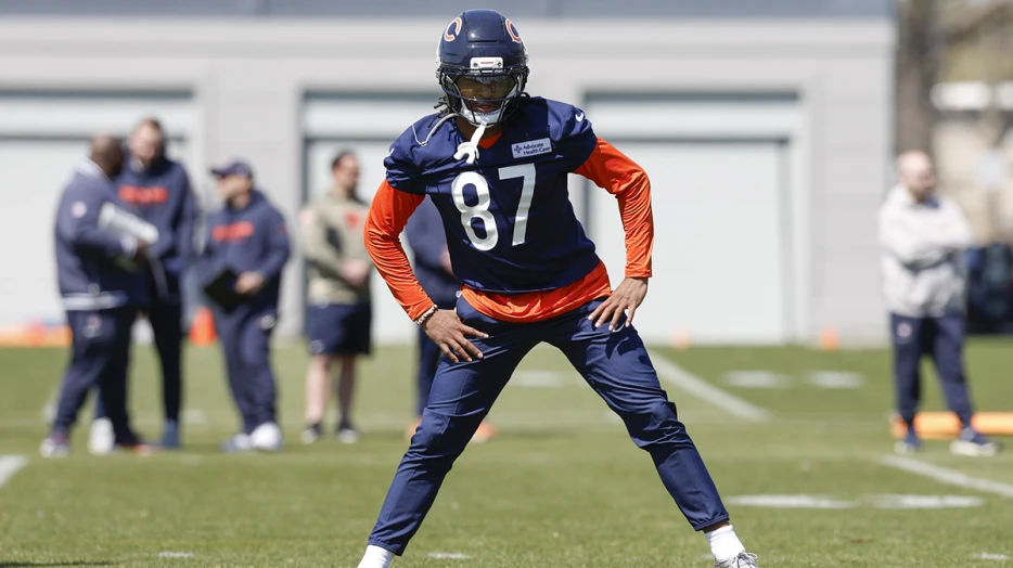 Bears’ Luther Burden III gets murky update after injury scare during rookie minicamp