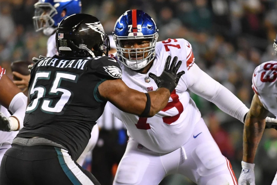 Commanders Signing OL Tyre Phillips