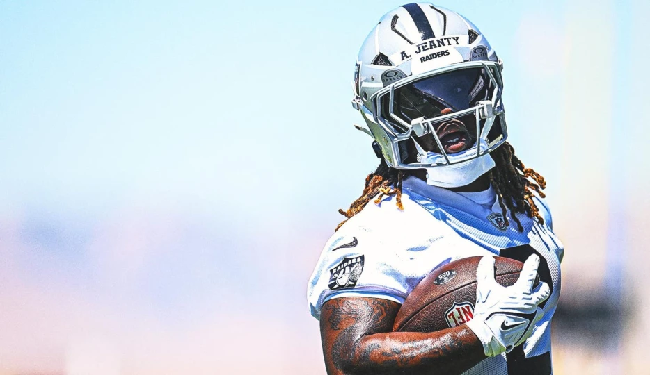 Raiders' first-rounder Ashton Jeanty practices for first time at rookie camp