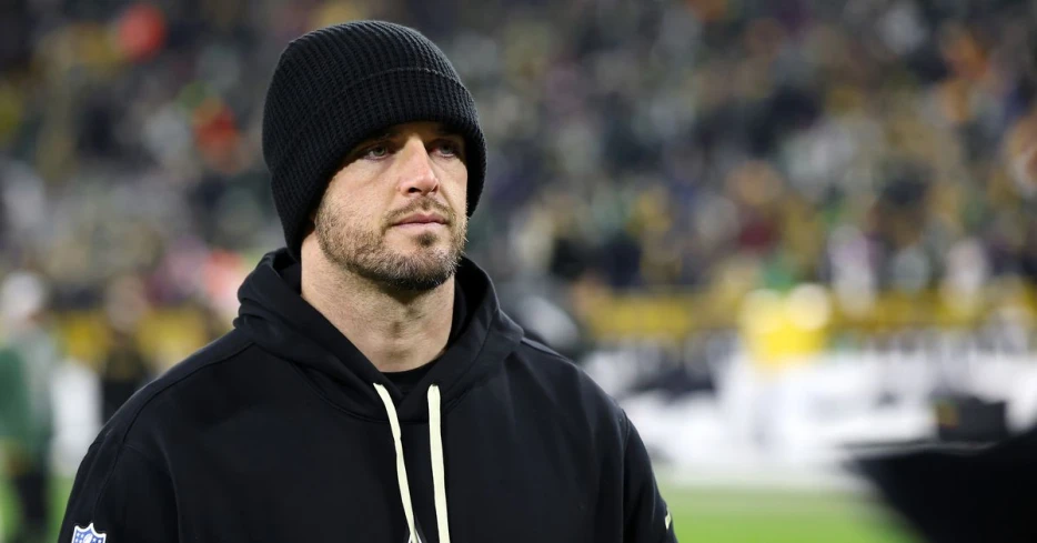 Seahawks 2025 opponents: Saints quarterback Derek Carr retires