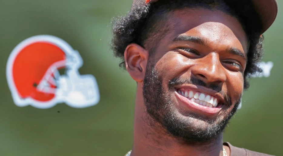 Shedeur Sanders Makes Decision On First Purchase With His New NFL Contract