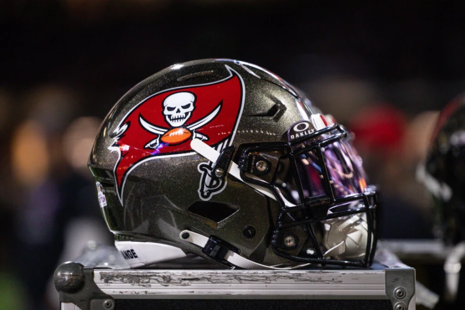 Buccaneers Sign 15 UDFAs