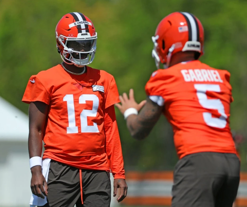 NFL reporter predicts who will be Cleveland Browns starting QB