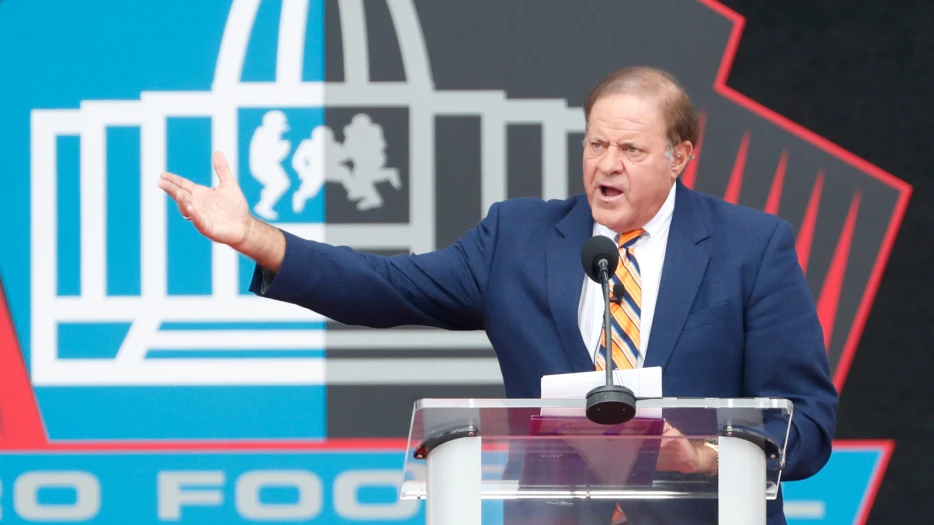 Adam Schefter Scares NFL Fans Into Thinking Chris Berman Died With Horribly Worded Tweet