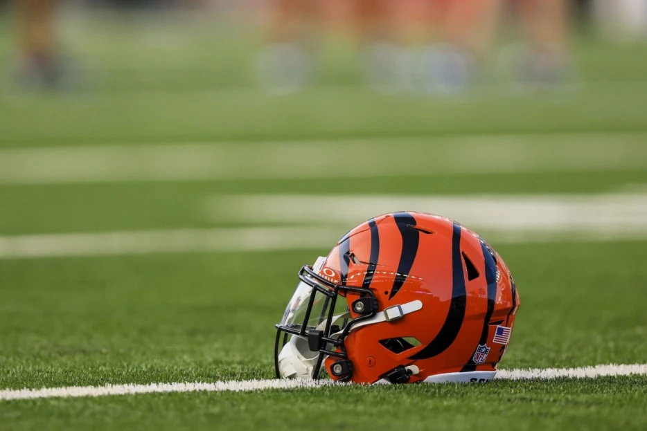 Bengals Sign UDFA S Shaquan Loyal