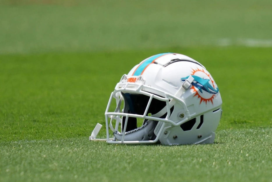Dolphins Signed CB Kendall Sheffield
