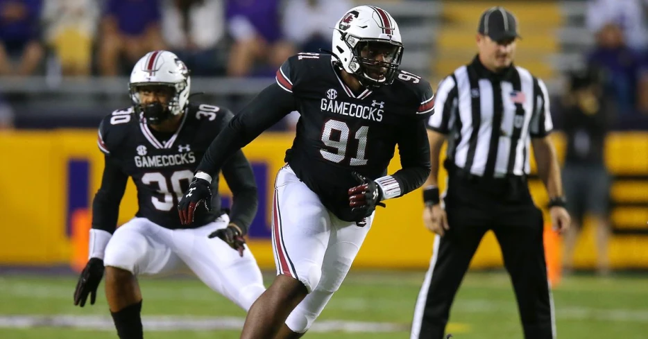 Film room: Hemingway brings athletic power to defense