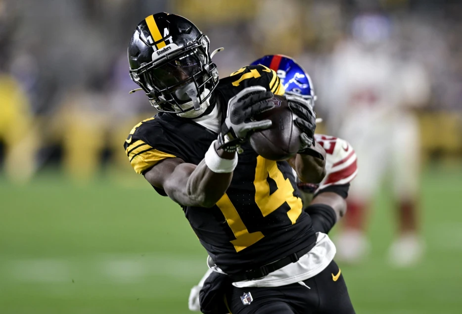 Former Steelers WR Thinks George Pickens is Better Than DK Metcalf
