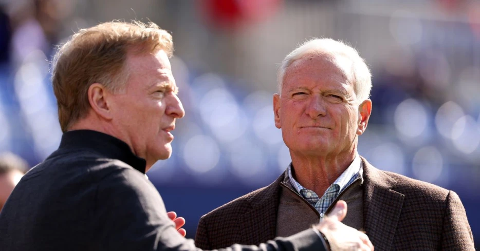 Browns receive big-name support for domed stadium