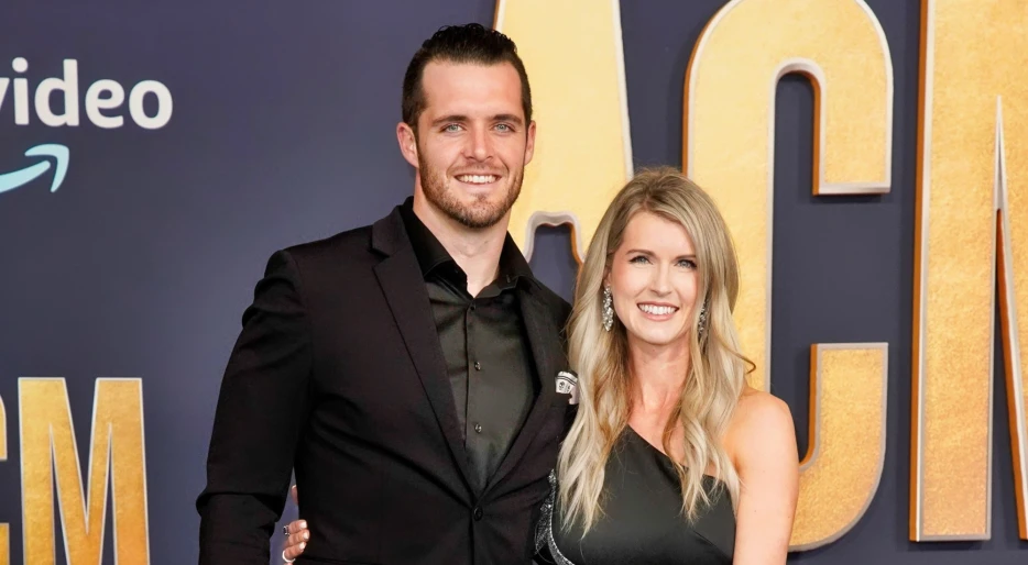 Derek Carr’s Wife Contradicts Insider Suggestion Of NFL Return After Leaving $30M On Table