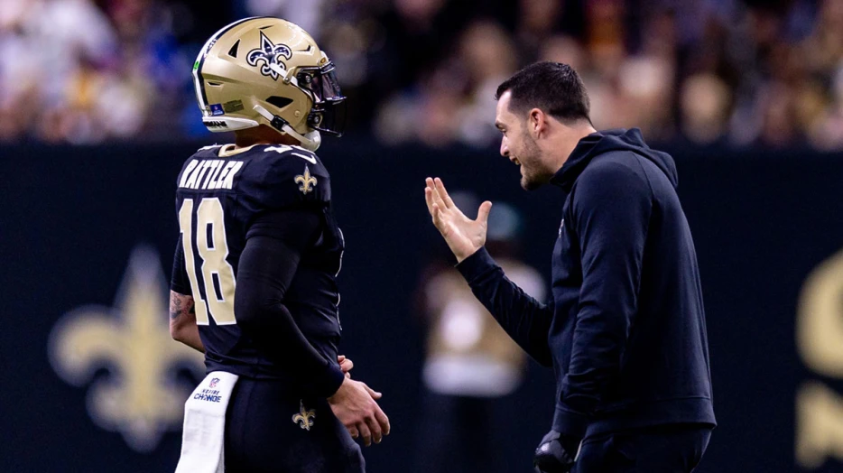 Saints lure new QB in following Derek Carr’s sudden retirement