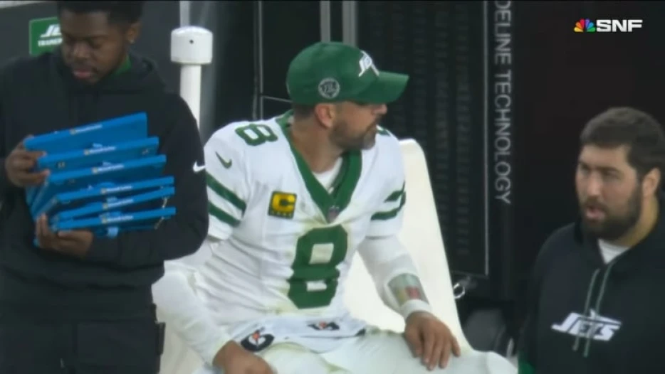 Schefter Predicts Aaron Rodgers Decision Will Come Shortly Before Mandatory Minicamp