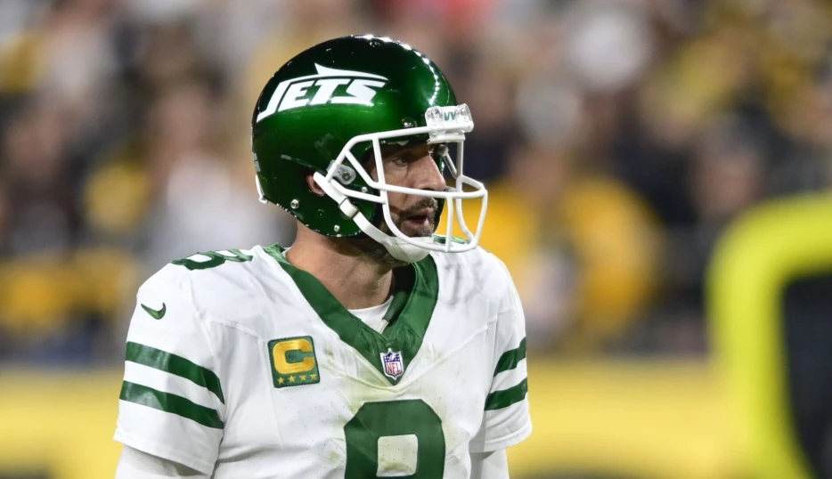 Aaron Rodgers’ Former Teammate Believes There’s New Threat to Steelers