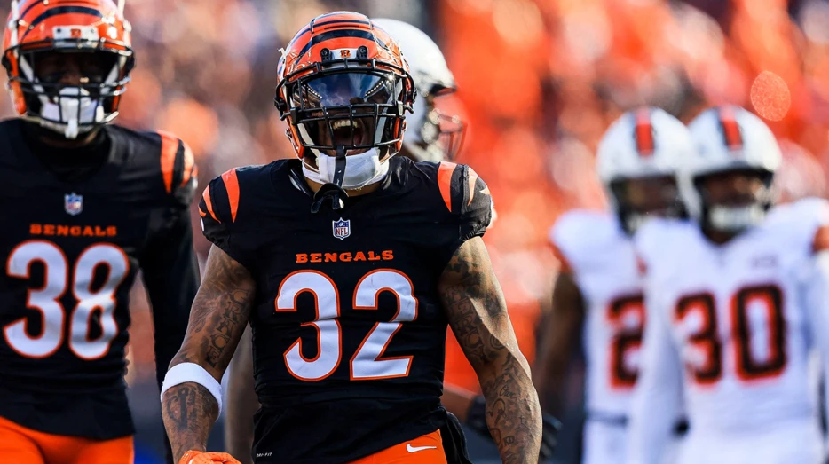 Patriots add long-time Bengals rusher to RB competition