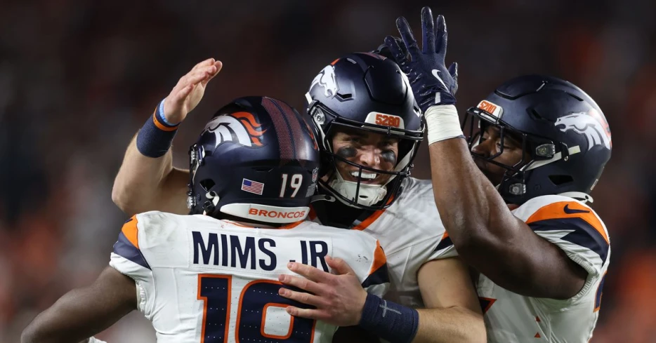 Broncos open touchdown favorites in Week 1 vs. Titans