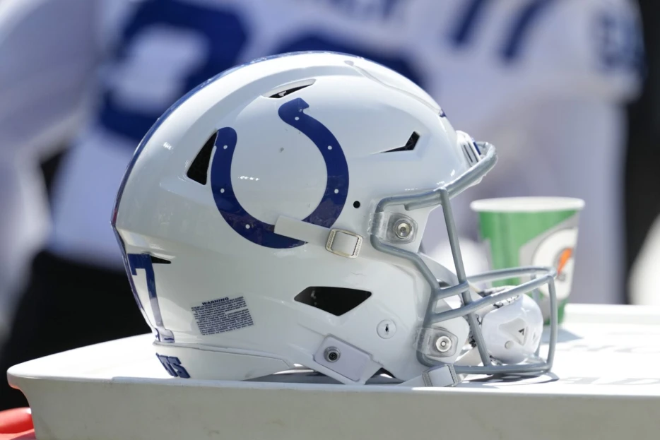 Colts Announce Three Moves, Claim Defensive Tackle From Patriots