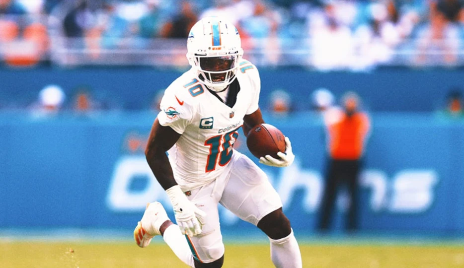 Colts apologize to Tyreek Hill for ‘insensitive’ schedule release video