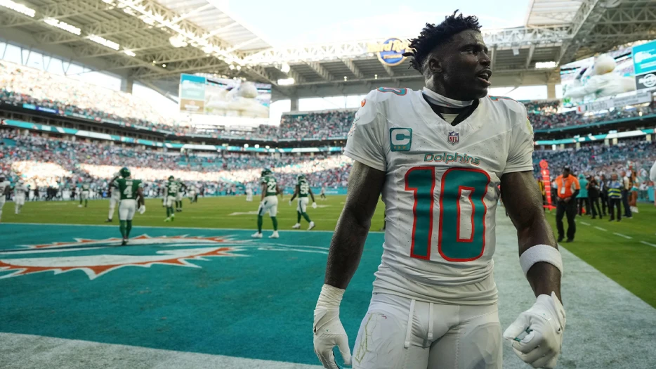 Dolphins star Tyreek Hill’s agent reveals reaction to Colts’ schedule release video