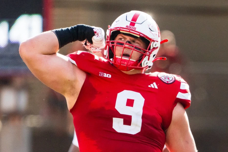 Eagles Sign Fourth-Round DT Ty Robinson