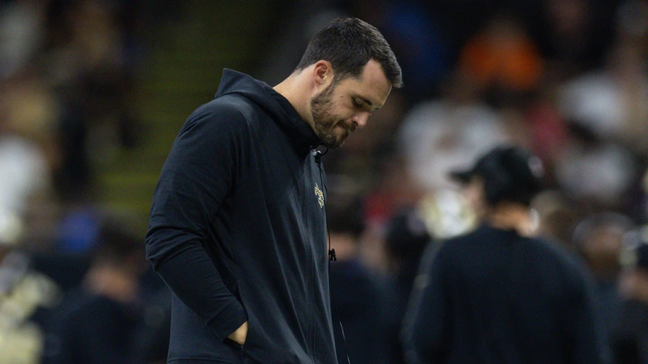 Saints’ Derek Carr ghosting questions about surprise retirement