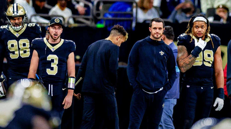 Saints rumors: Derek Carr ‘flirted’ with at least 2 other teams before retiring