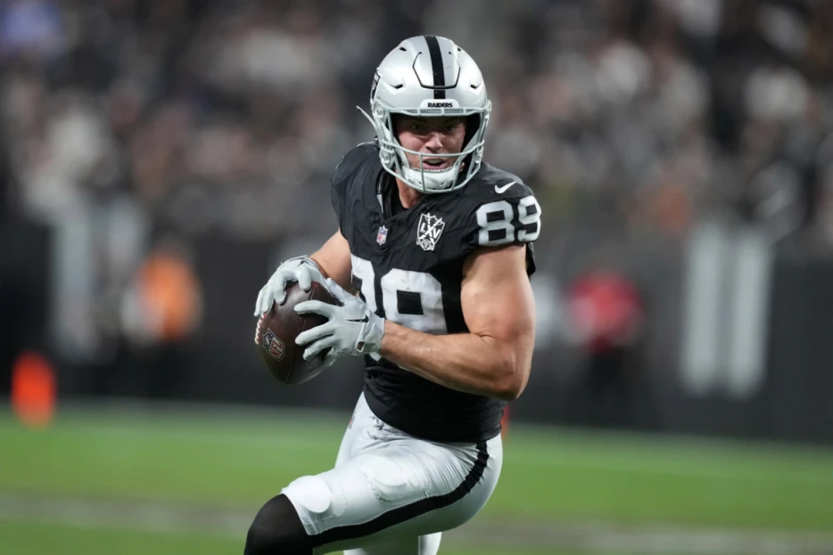 Silver and Black revival? Breaking down Las Vegas Raiders’ 2025 schedule and win projections