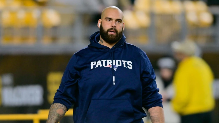Former Patriots Defensive Lineman Wants to Sign with Steelers: ‘I Love the Organization’
