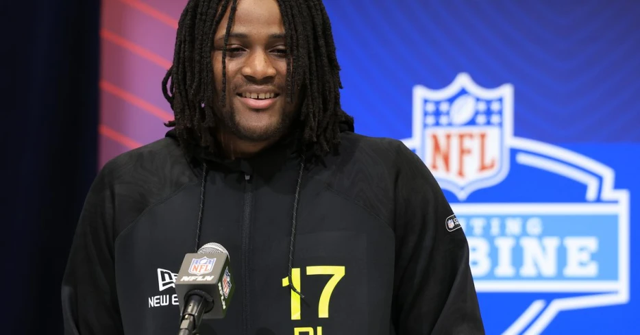 Raiders roster: Where do the defensive tackles stack up?