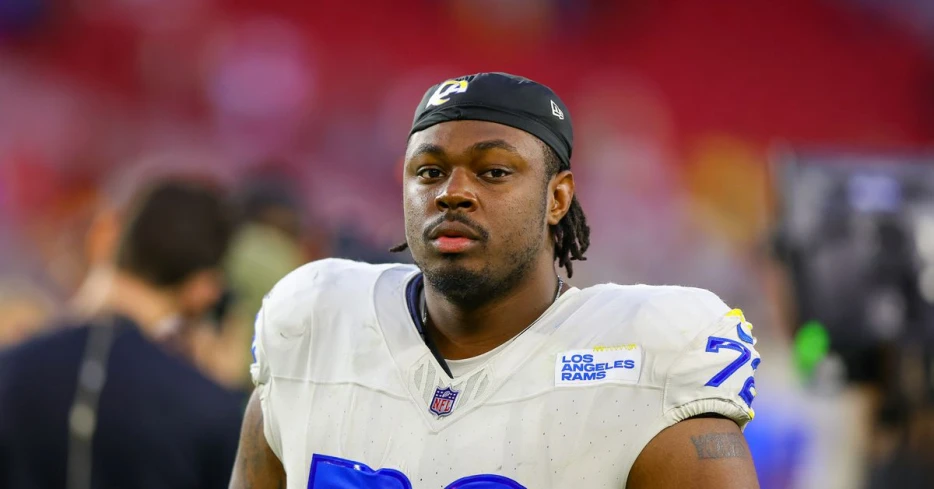 The Chiefs added a veteran guard on Friday