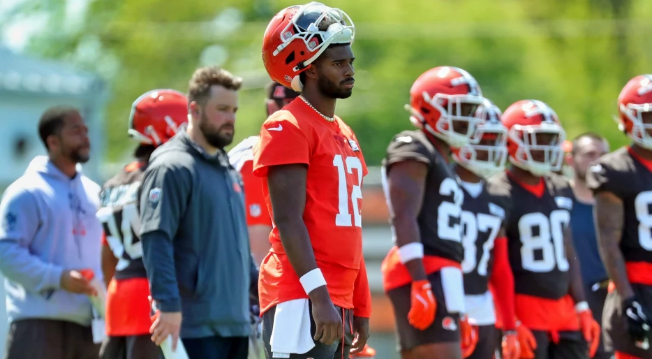 Shedeur Sanders Is Being Praised After Helping To Save His Rookie Teammate From A Massive Fine
