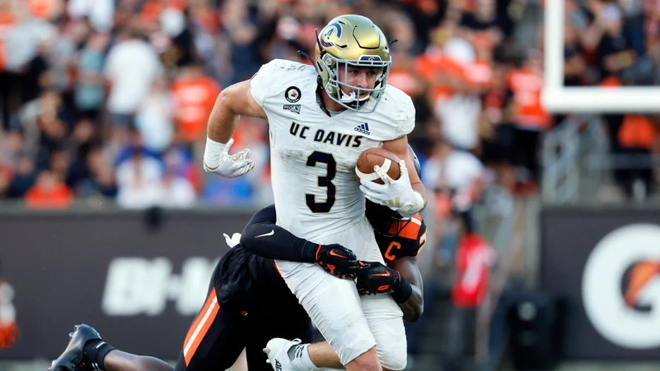 What Patriots Fans Should Know About ‘Cowboy Tough’ Rookie Lan Larison