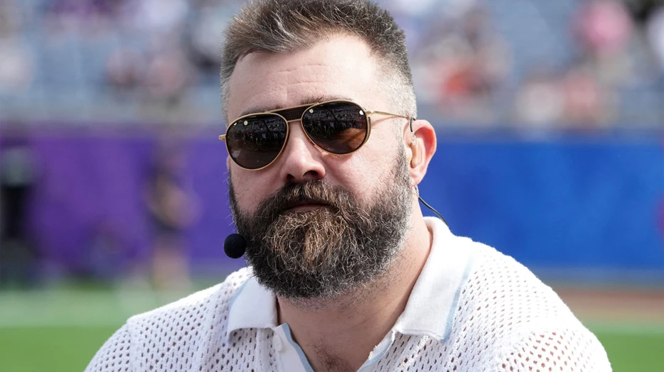Eagles legend Jason Kelce makes last-ditch effort to save Tush Push
